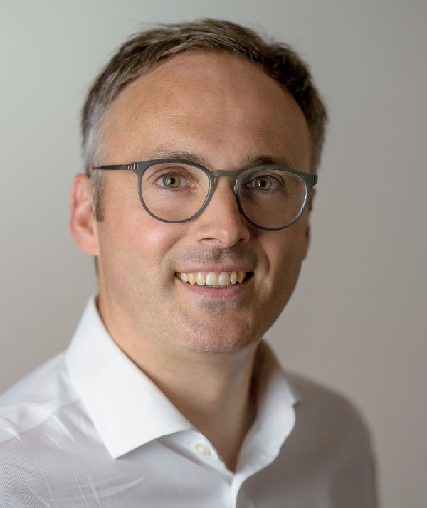 UNLIMITED_Dr_Simon_Collister_headshot